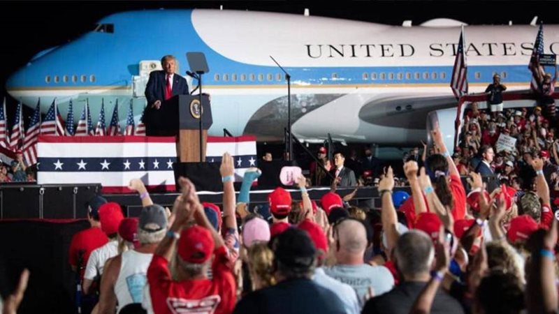 ترامب يباشر حملته