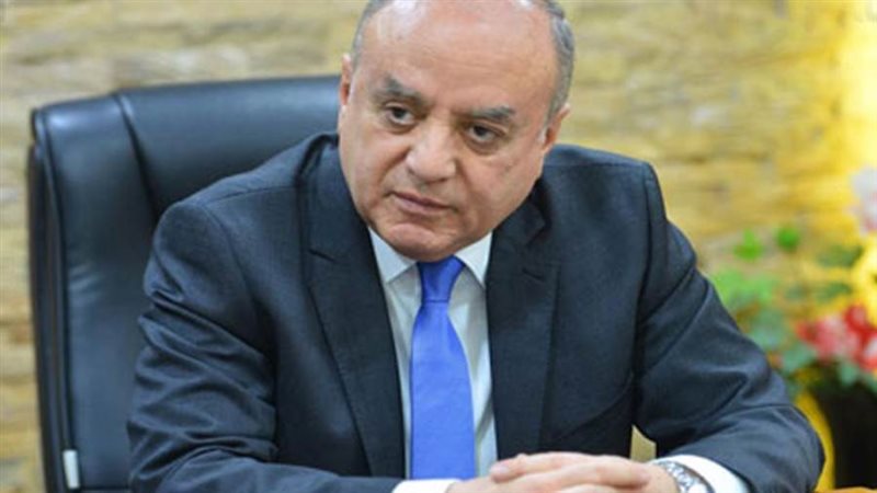 رئيس الشركة القابضة