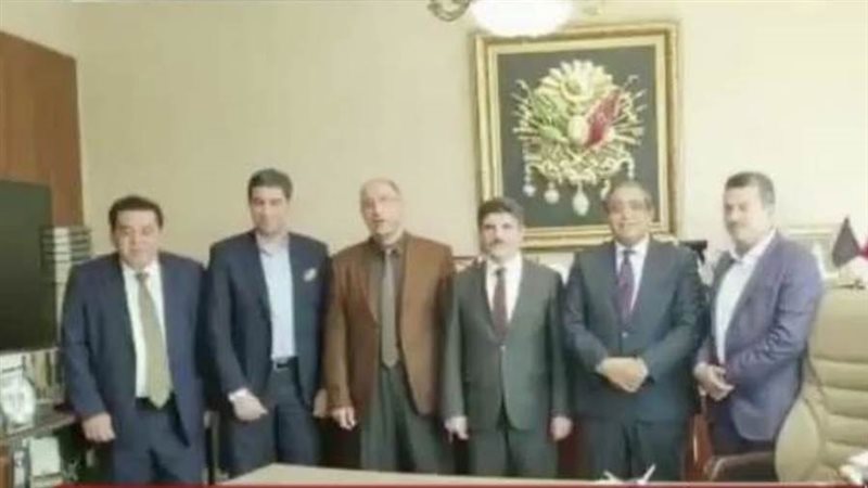 جانب من لقاء أذناب