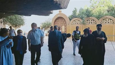 السفير الألماني بالقاهرة يزور دير العذراء بدرنكة في أسيوط