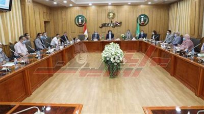 محافظ المنوفية يشدد على جاهزية المدارس والالتزام بالإجراءات الاحترازية