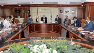 فرع لهيئة التنمية الصناعية ومستثمري كوم أبو راضي ببني سويف