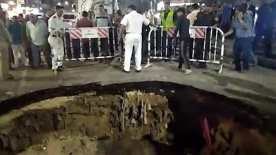 محافظ الإسكندرية يكلف المسؤولين بالوقوف على أسباب الهبوط الأرضي