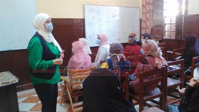 أثناء الندوة