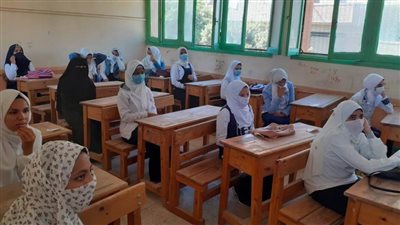 انتظام العملية التعليمية في أول أيام العام الدراسي ببني سويف