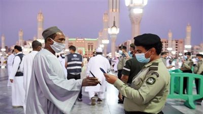 المسجد النبوي يشهد المرحلة الثانية من العودة التدريجية لدخول المصلين إلى الروضة الشريفة