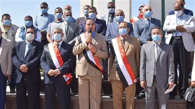 بتحية العلم جامعة سوهاج تبدأ استقبال 70 ألف طالب وطالبة 