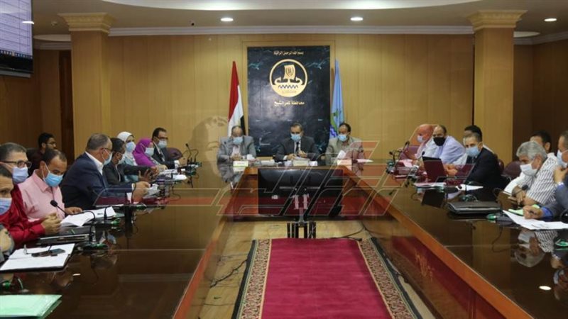 أثناء الاجتماع