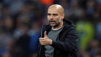 جوارديولا: أجويرو يحتاج لإظهار أحقيه بتجديد عقده مع مانشستر سيتي