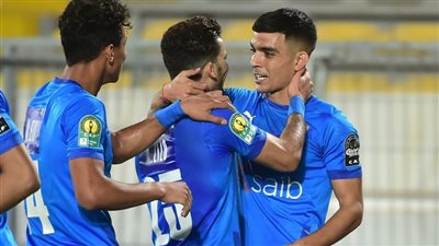 بن شرقي يمنح الأفضلية للزمالك أمام الرجاء في الشوط الأول