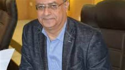 أستاذ طب سلوكي: 