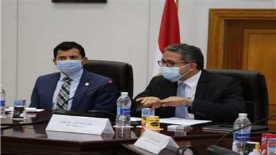 وزيرا الشباب والسياحة يبحثان الاستفادة من الفعاليات الرياضية للترويج للسياحة