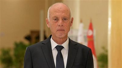 الرئيس التونسي يحذر من خطورة خرق أحكام الدستور