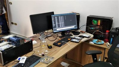 القبض على مديري موقع إلكتروني بدون ترخيص يعرض مواد تعليمية