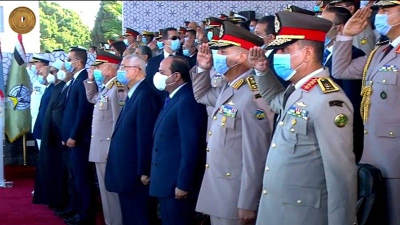 الرئيس يشهد عزف وغناء