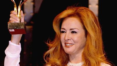 ھل شھیرة منعت نجلاء فتحي من حضور العزاء في محمود یاسین ؟!