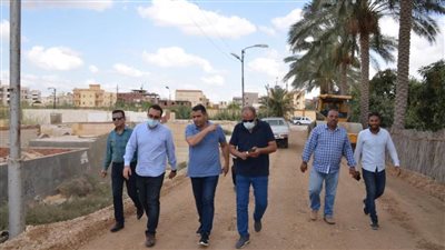 نائب محافظ الاسماعيلية يتفقد الأعمال الانشائية لعدد من الطرق الجديدة