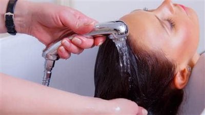 ماهي فوائد الفواكه والخضراوات للشعر.. خبير تجميل يجيب 