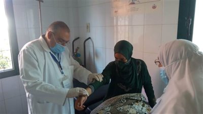 الكشف على 1119 مريضا في قافلة مجانية بقرية الضهرية بالبحيرة