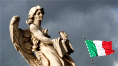 كورونا في إيطاليا.. الإصابات اليومية تتخطى لأول مرة الـ19 ألفا