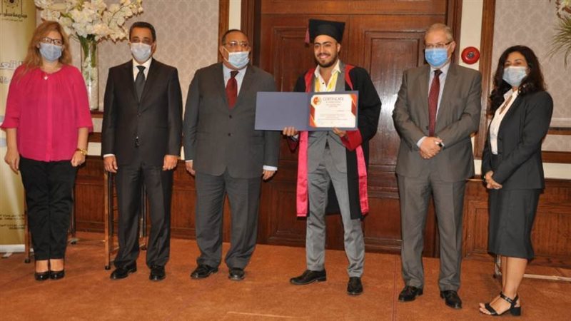 حفل التخرج مع شركة