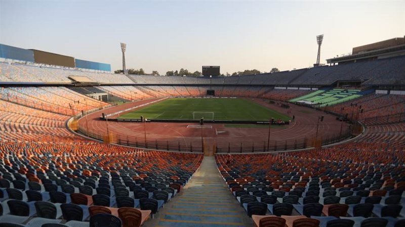 استاد القاهرة