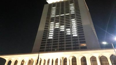 إضاءة مبنى الخارجية المصرية احتفالا بيوم الأمم المتحدة