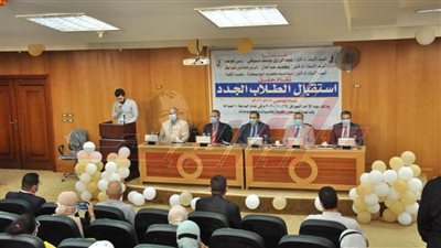 الدسوقي يؤكد على أهمية المشاركة في الأنشطة الطلابية بجامعة  كفرالشيخ 