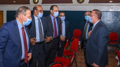 محافظ الإسكندرية يراجع جاهزية اللجان العامة للفرز