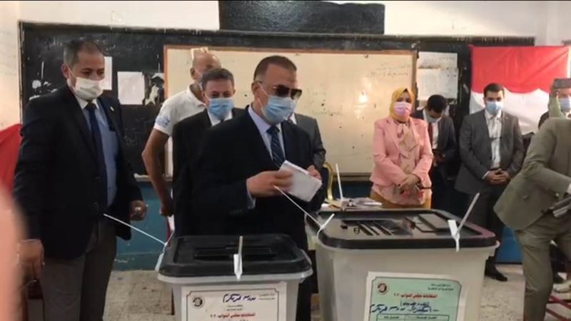 محافظ الاسكندرية