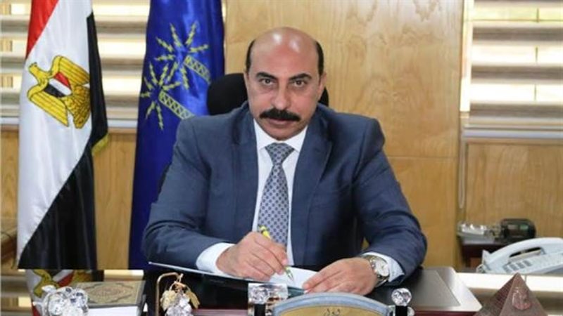 محافظ أسوان اللواء