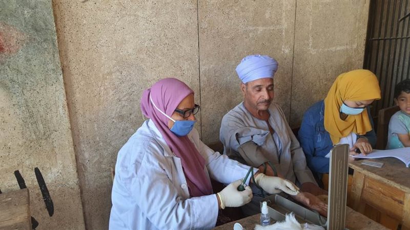 توفير ١٠٠ سيارة إسعاف