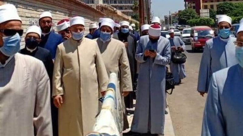 وعاظ الأزهر يدلون