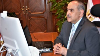 محافظ أسوان يؤكد استعداد المحافظة لاستضافة المؤتمر العالمي الخامس للشبكة العالمية لمدن التعلم