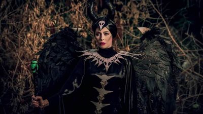 جلسة تصوير تحاكي Maleficent لأنجلينا جولي احتفالا بـ 