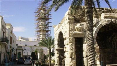  مخمور يقتل مؤذن مسجد لأنه طلب منه قفل 