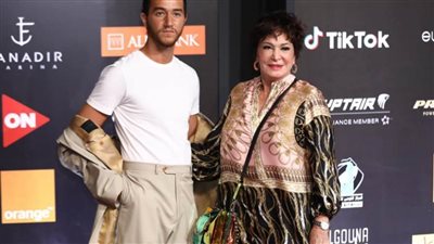 صور.. النجوم في العرض الأول لفيلم 