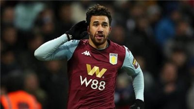 لاعب أستون فيلا السابق يحذر تريزيجيه.. اعرف السبب