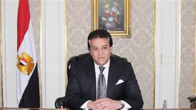 وزير التعليم العالي يهنئ رؤساء الجامعات وأعضاء المجتمع الأكاديمي بالمولد النبوي الشريف