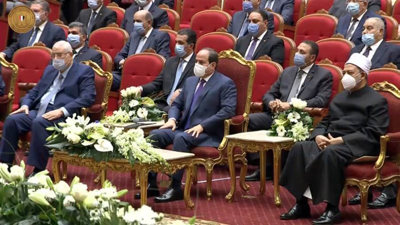 الرئيس السيسي يشهد