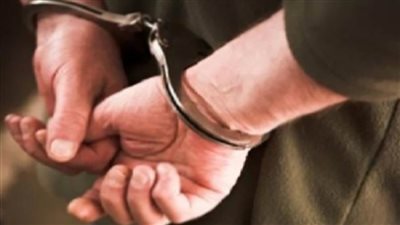 حبس عاطل قتل زوجته وخنق ابنه لشكه في سلوكها بالإسكندرية