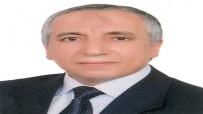 رئيس مركز البحوث الزراعية ضيف 