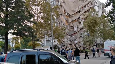 زلزال جديد بقوة 5 درجات على مقياس ريختر يضرب ولاية إزمير التركية