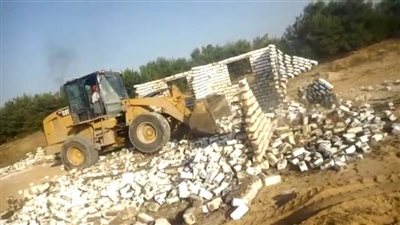 حملات مكبرة لمواجهة التعديات على الأراضي الزراعية وأملاك الدولة بالبحيرة