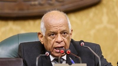 البرلمان يعلن قبول استقالة نواب الشيوخ المعينين 