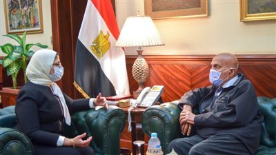 وزيرة الصحة تستقبل الدكتور مجدي يعقوب