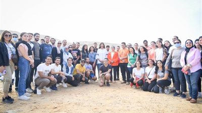 وزيرتا الهجرة والبيئة تستقبلان وفد شباب الدارسين بالخارج بمحمية وادى دجلة 