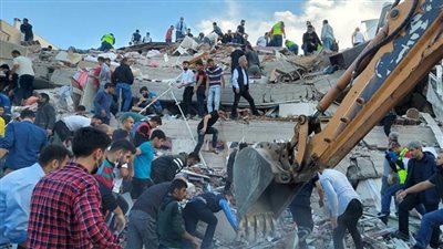 ارتفاع حصيلة ضحايا زلزال 