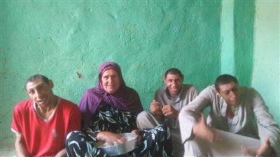 وزيرة التضامن  توجه برفع كفاءة منزل سيدة تعول ثلاثة أبناء من ذوي الاحتياجات