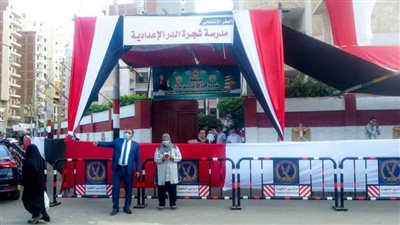 رئيس حي غرب المنصورة يتفقد استعدادات المقار الانتخابية لاستقبال المواطنين